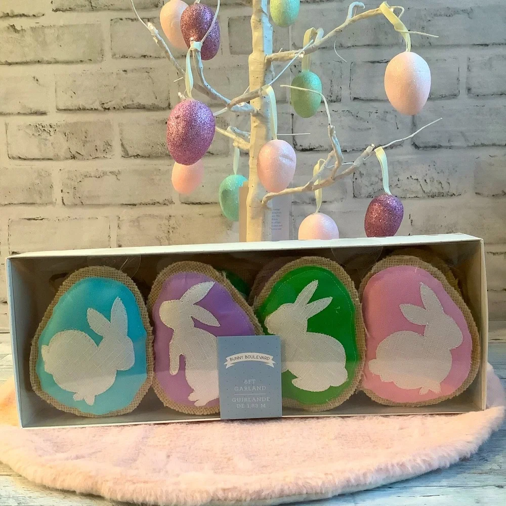 Bunny Boulevard Plush Easter Bunny/Egg Garland